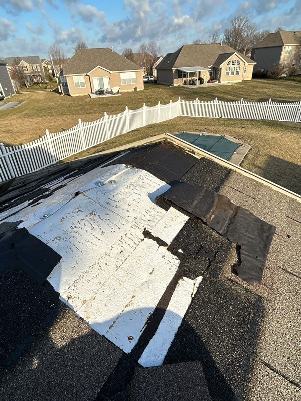 Emergency roof repair in Mason Ohio